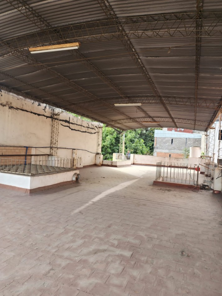 CASA EN VENTA RIOJA AL 700