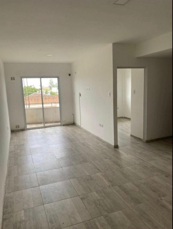 DEPARTAMENTO EN VENTA BOLIVAR 2100