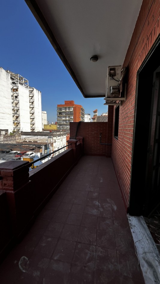 DEPARTAMENTO EN VENTA SAN LORENZO 600