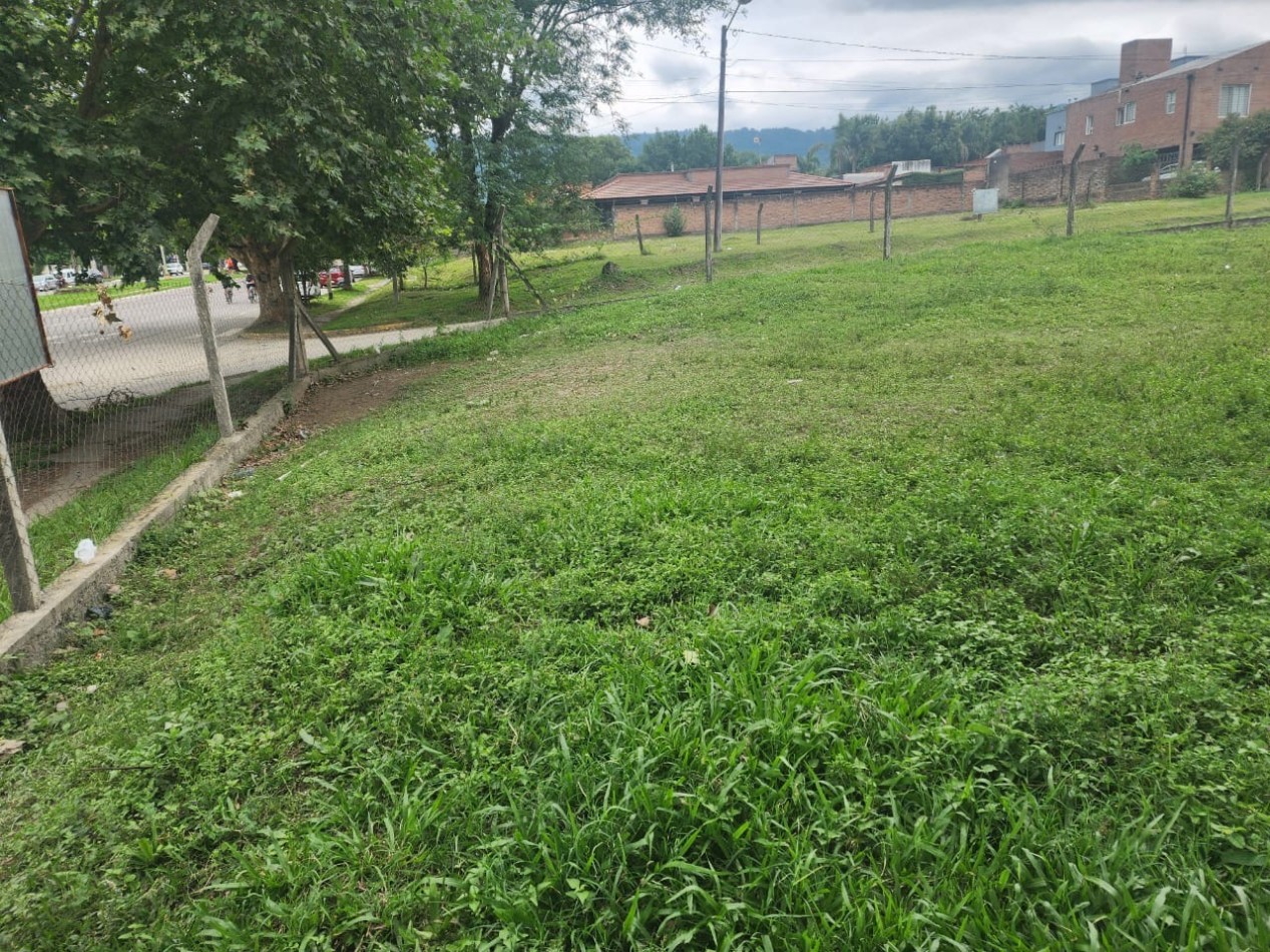 IMPORTANTE TERRENO EN VENTA AVENIDA PERON AL 2500 