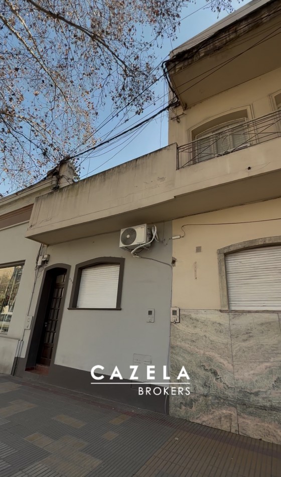 CASA EN VENTA EN AV. AVELLANEDA AL 600