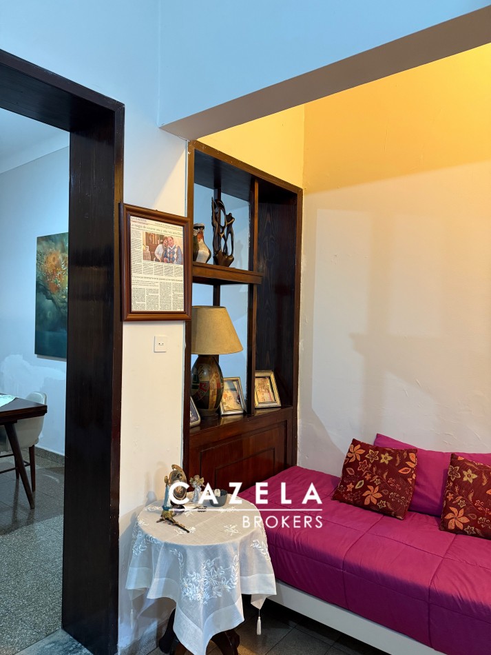 CASA EN VENTA EN AV. AVELLANEDA AL 600