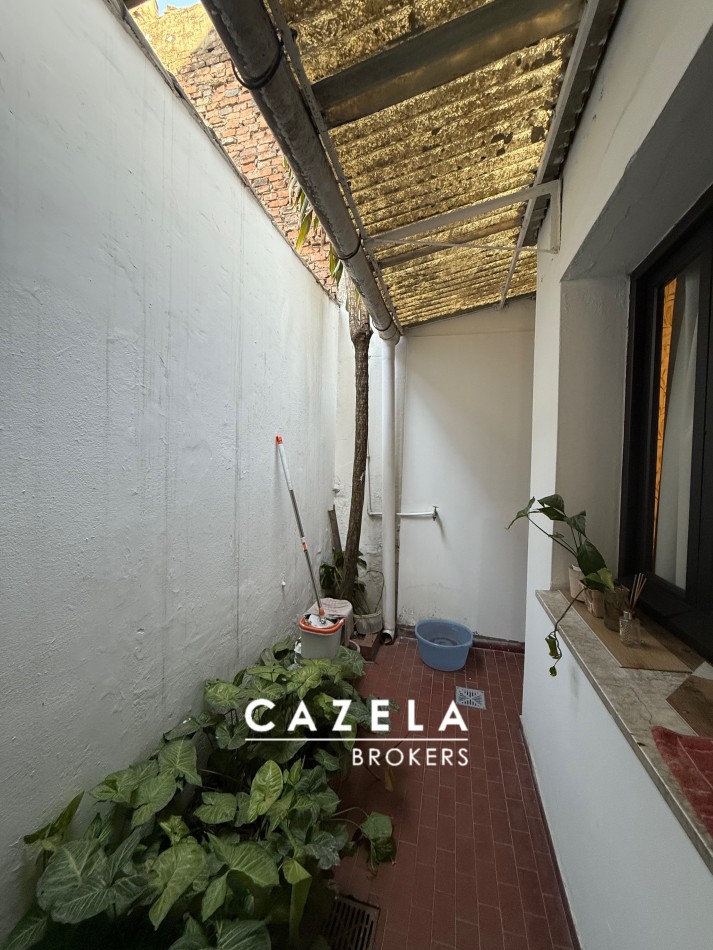 CASA EN VENTA EN AV. AVELLANEDA AL 600