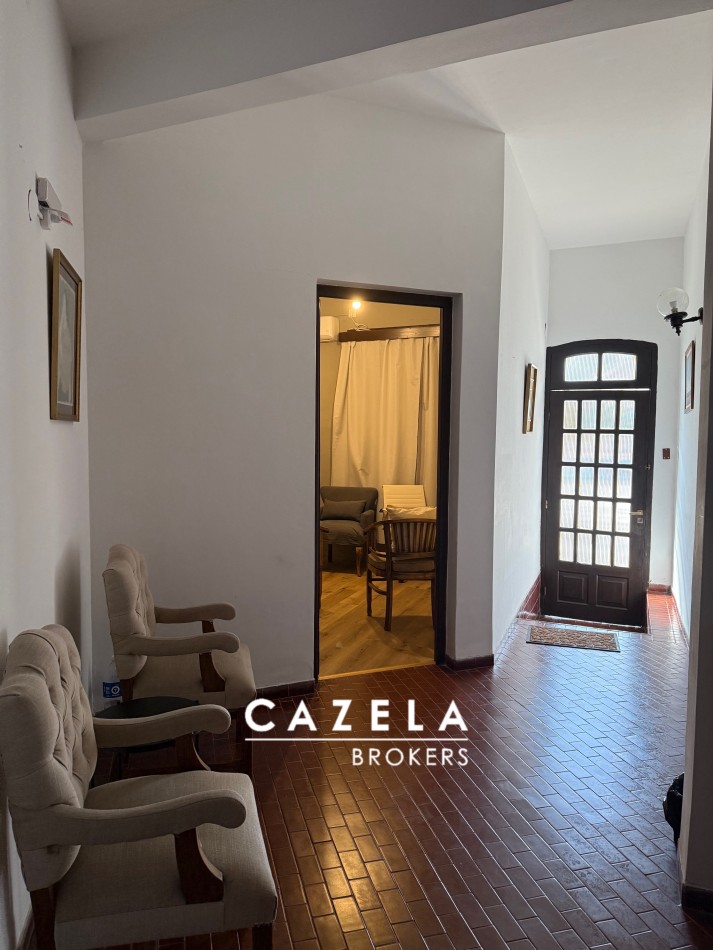 CASA EN VENTA EN AV. AVELLANEDA AL 600