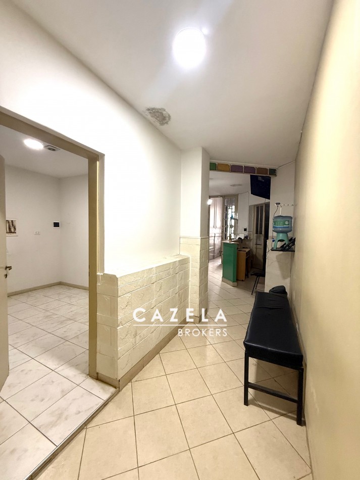 Casa en alquiler comercial Av. Sarmiento 1254