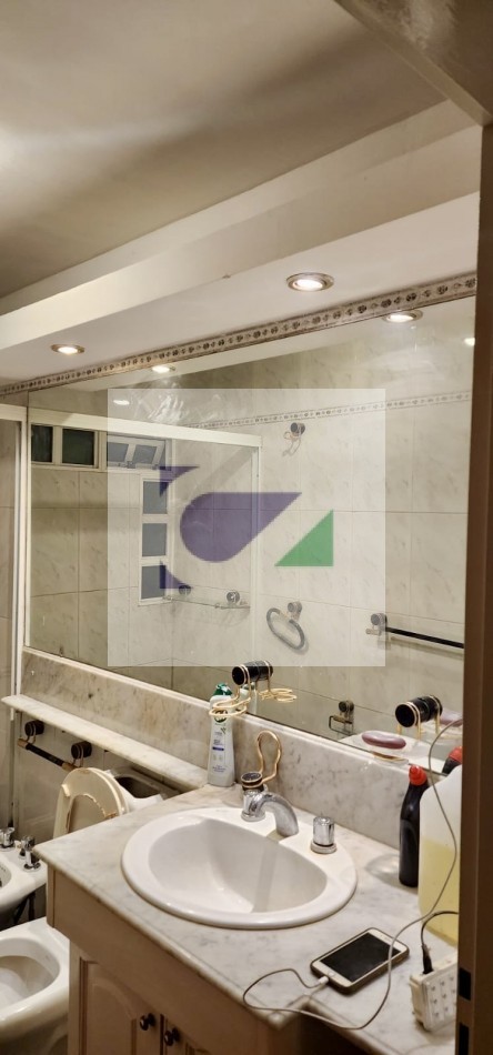 CASA EN VENTA A METROS DE AV. ACONQUIJA AL 2800