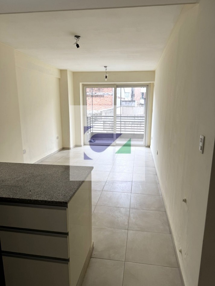 DEPARTAMENTO EN VENTA BALCARCE 600