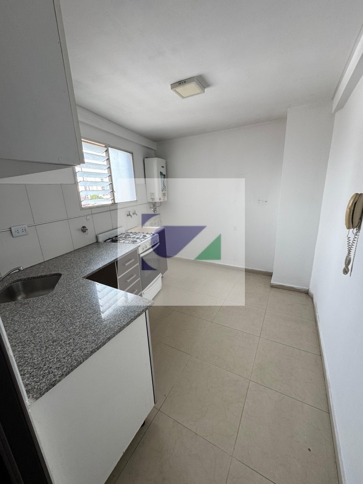 DEPARTAMENTO EN ALQUILER EN GENERAL PAZ AL 900