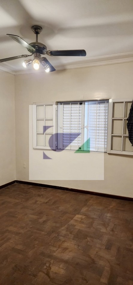 CASA EN VENTA A METROS DE AV. ACONQUIJA AL 2800