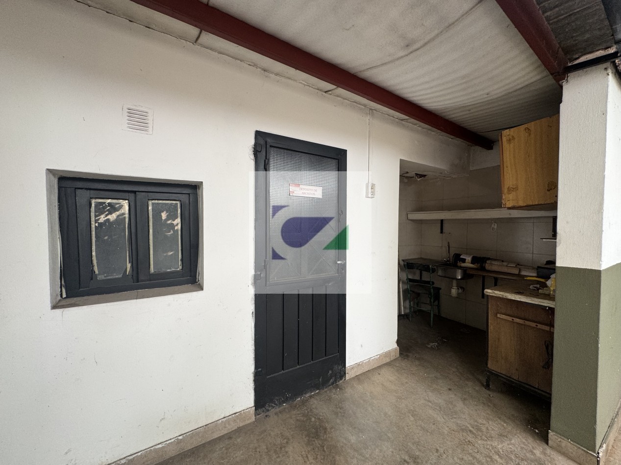CASA ALQUILER COMERCIAL EN ALQUILER BALCARCE 1111
