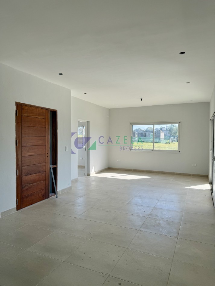 CASA EN VENTA EN BARRIO PRIVADO LAS CAÑAS