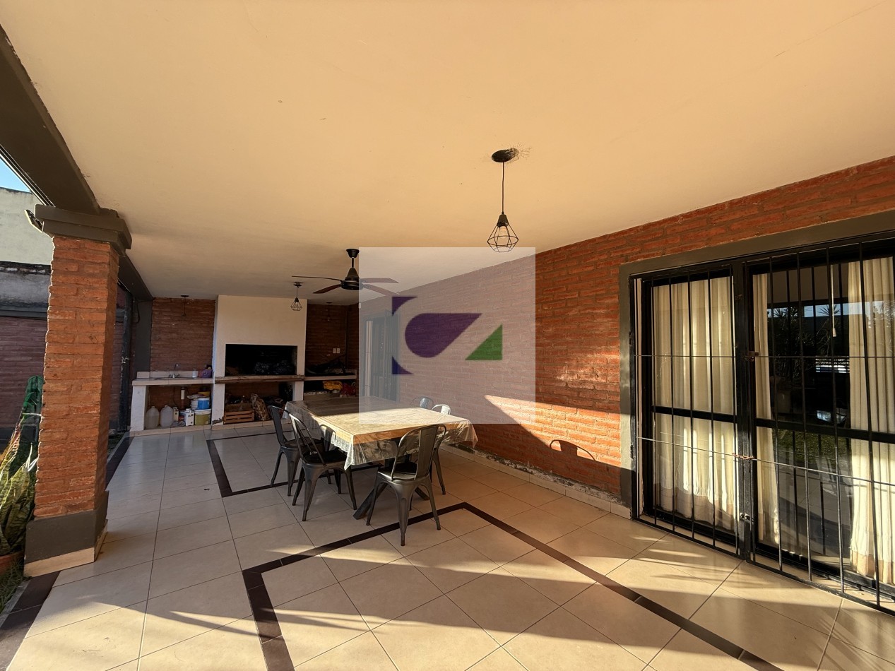 VENTA: CASA EN ALFONSINA STORNI AL 1200