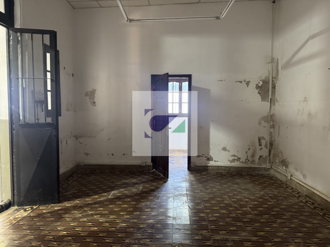 CASA ALQUILER COMERCIAL EN ALQUILER BALCARCE 1111