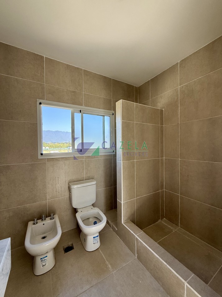 CASA EN VENTA EN BARRIO PRIVADO LAS CAÑAS