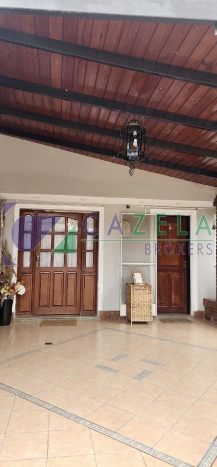 CASA EN VENTA EN PASAJE FERNANDEZ AL 4000
