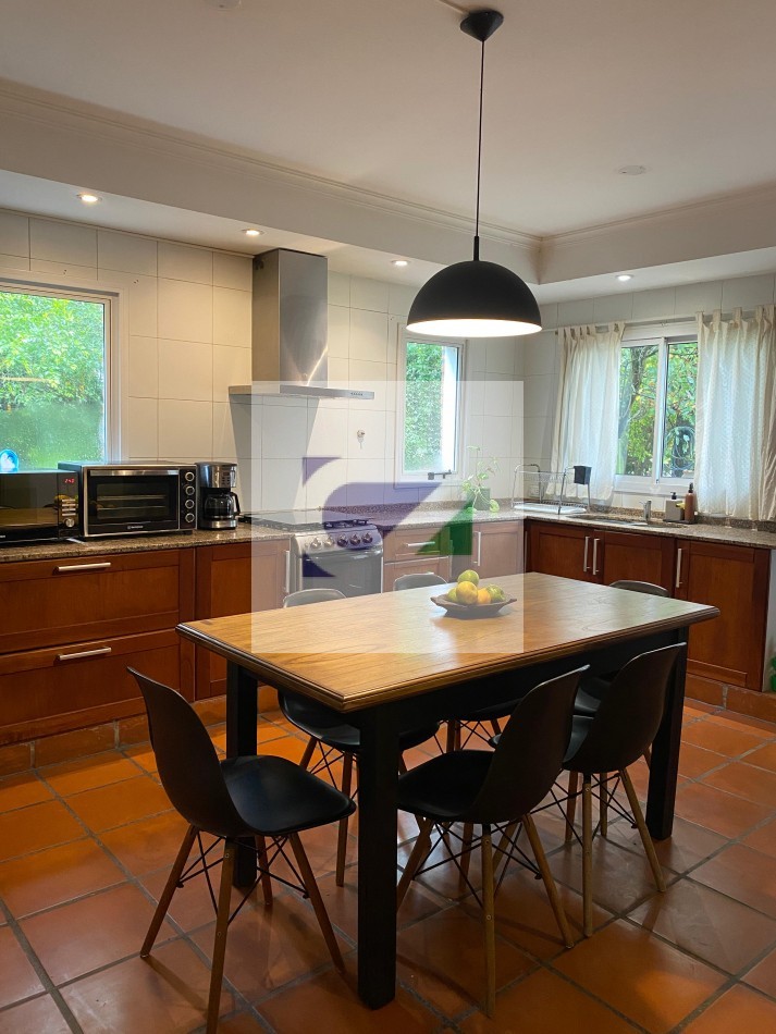 CASA EN VENTA EN COUNTRY DEL PILAR