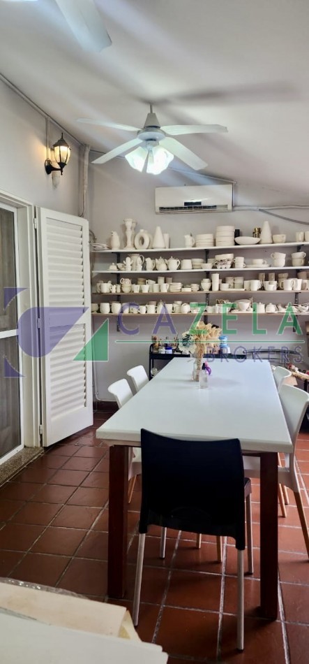 CASA EN VENTA EN PASAJE FERNANDEZ AL 4000