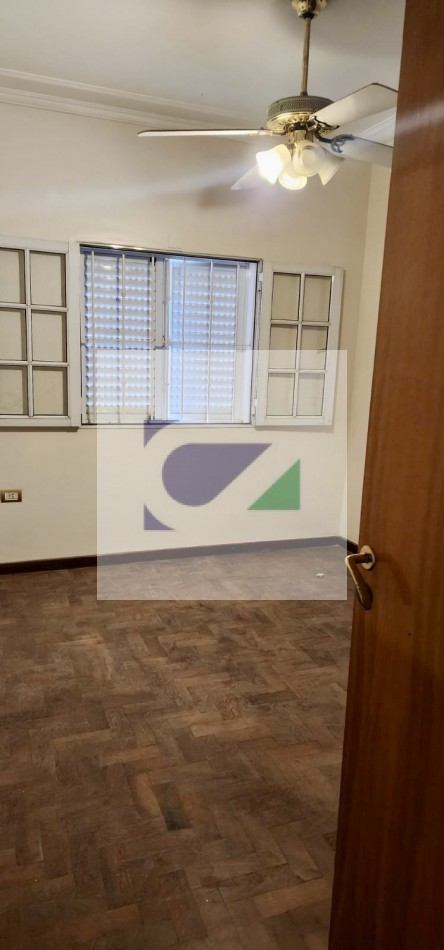 CASA EN VENTA A METROS DE AV. ACONQUIJA AL 2800