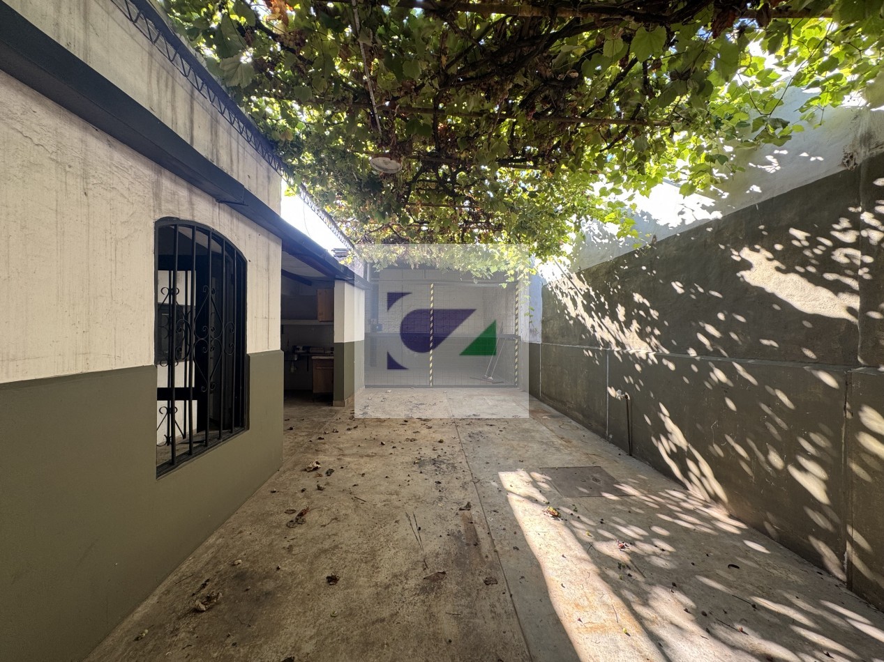 CASA ALQUILER COMERCIAL EN ALQUILER BALCARCE 1111