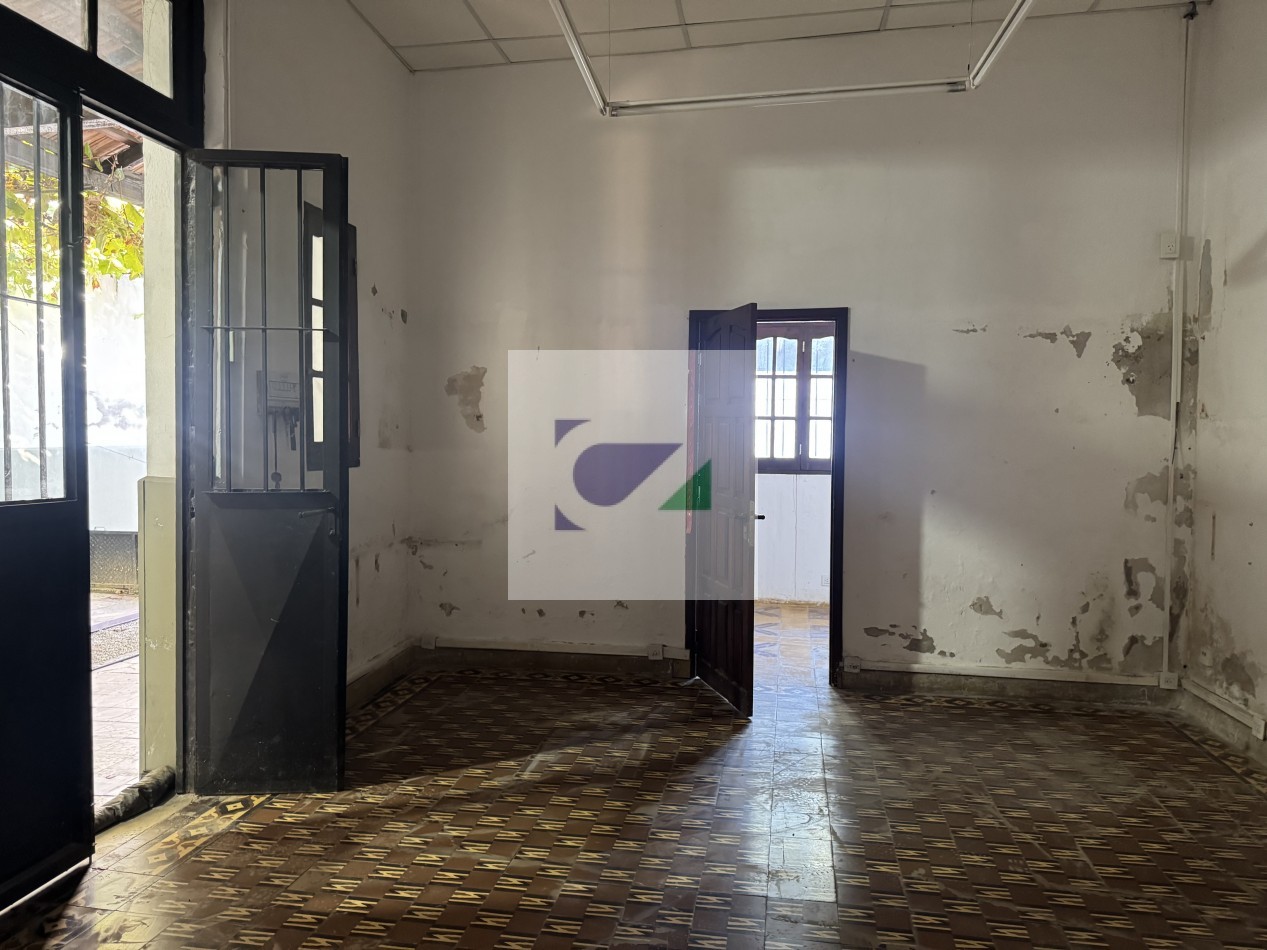 CASA ALQUILER COMERCIAL EN ALQUILER BALCARCE 1111
