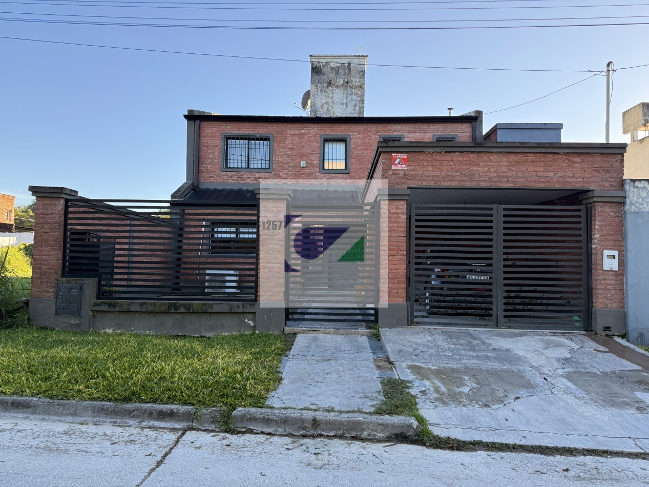 VENTA: CASA EN ALFONSINA STORNI AL 1200