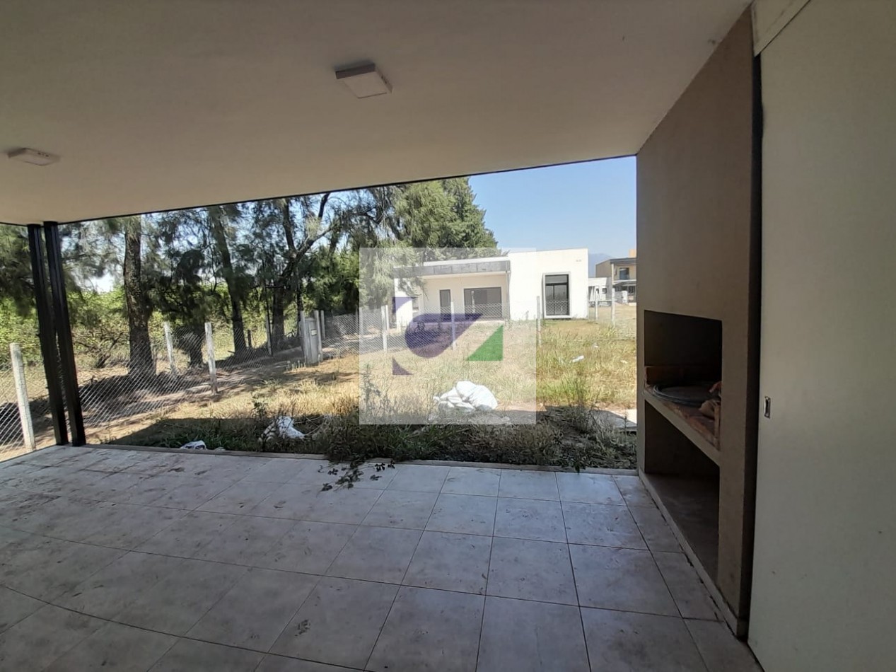 CASA EVOLUTIVA EN PRADERAS DEL NOGAL