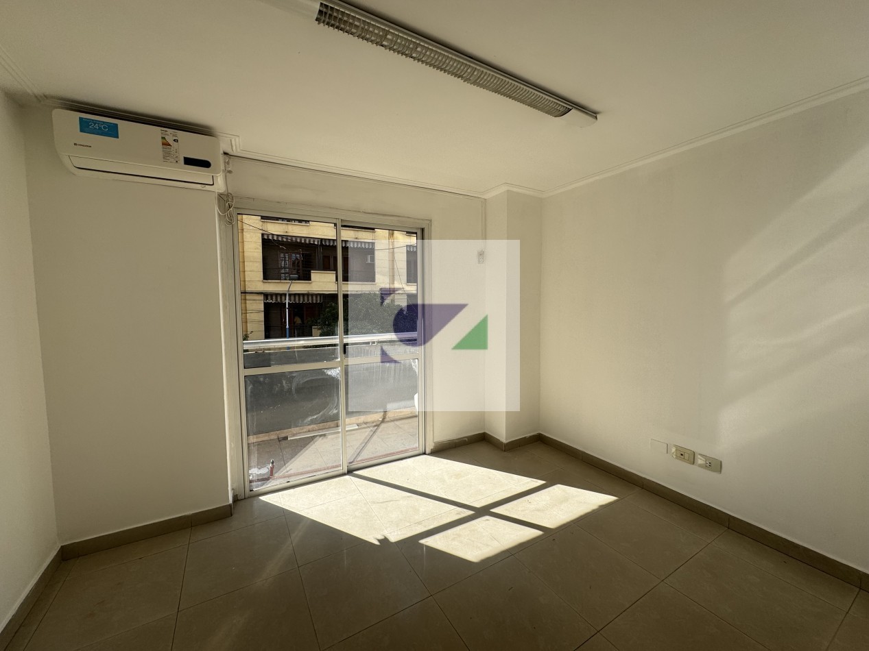 CONSULTORIOS EN ALQUILER EN BALCARCE 532