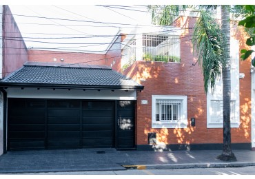 Casa Pasaje Celedonio Gutierrez 
