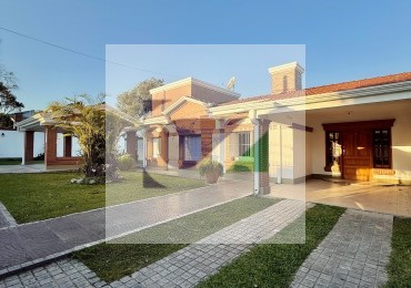 CASA EN VENTA A METROS DE AV. ACONQUIJA AL 2800